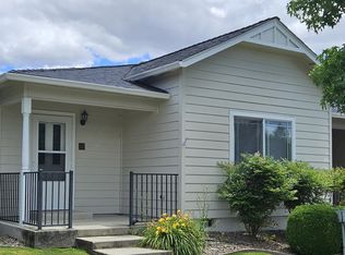 328 Cheney Loop, Central Point, OR 97502