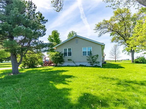 9423 E William St, Argenta, IL 62501