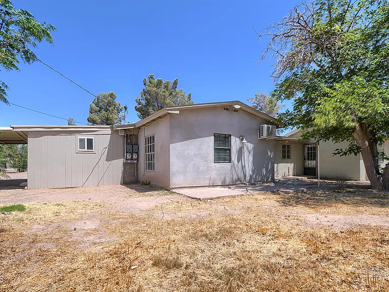 10368 Potencia Dr #B — Photo 18