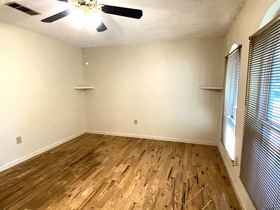 4th image of 14322 Festus Dr