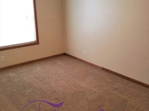 5th image of 740 S 4th St #1