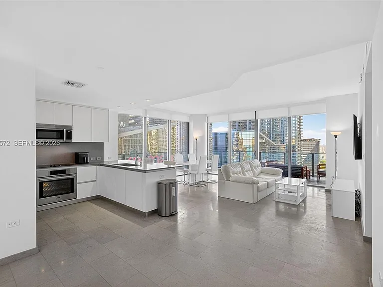 68 SE 6th St #1702 — Photo 2