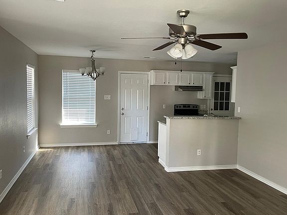 4th image of 10436 Sand Springs Ave