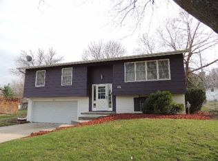 315 Thunderbird Dr, Marshalltown, IA 50158