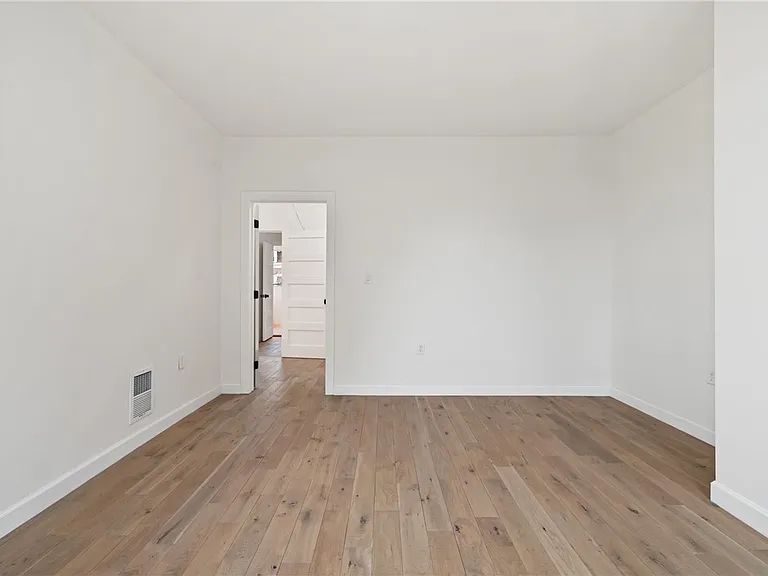 218 Fisk Ave — Photo 15