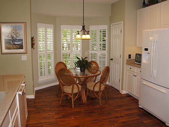 5th image of 6518 Bells Mill Dr