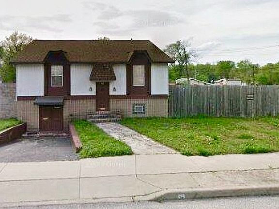 2nd image of 817-821 N 40th St
