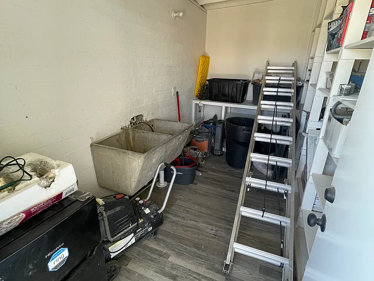 61056-29 Palms Hwy — Photo 9