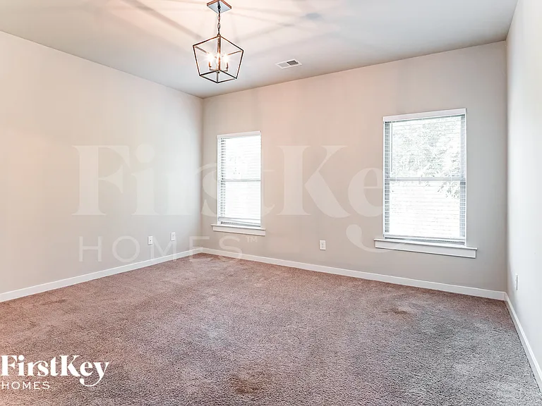 300 Avalon Way — Photo 10