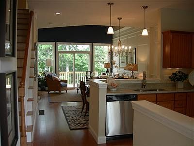 3rd image of 124 N Leisure Green Drive