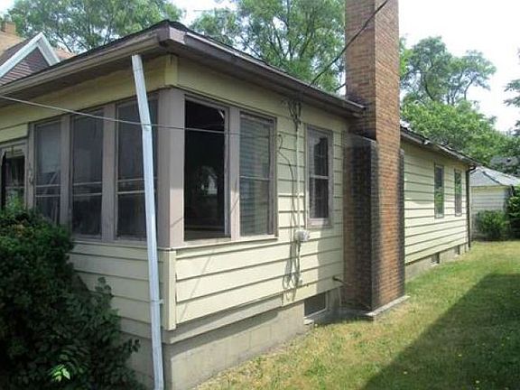 4th image of 1154 Marshall Ave SE
