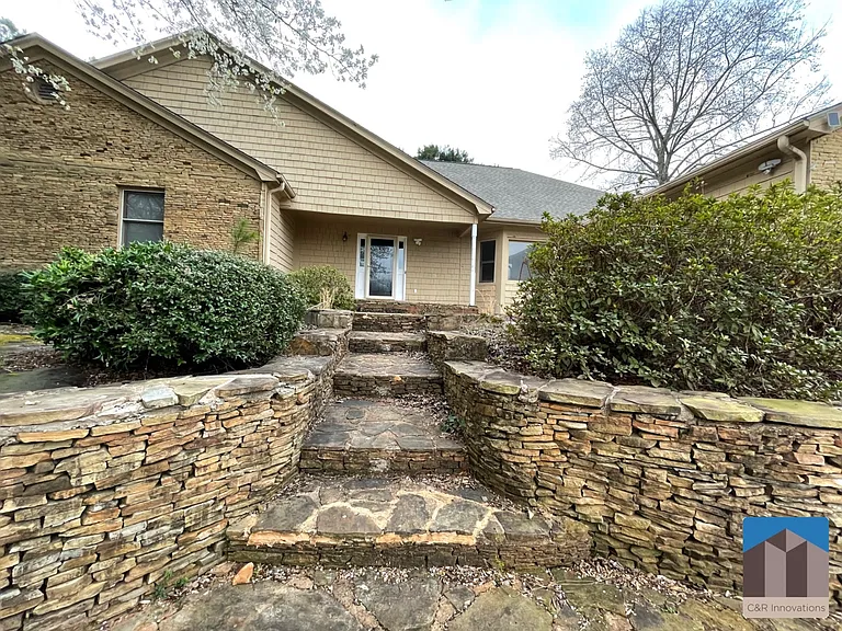2273 Windland Dr — Photo 3
