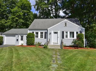 28 Norfolk Pl, Sharon, MA 02067