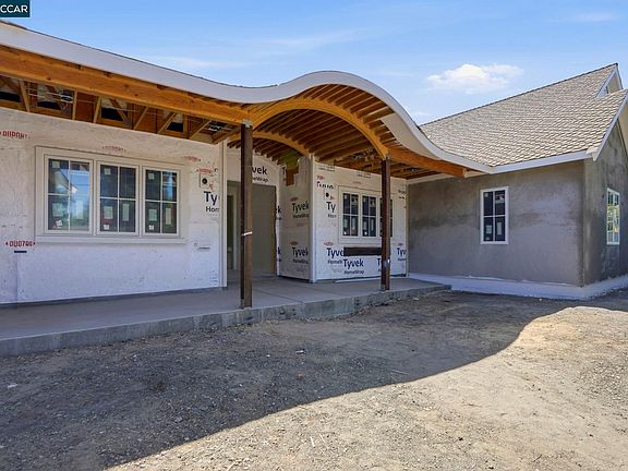 2nd image of 10 Corwin Dr