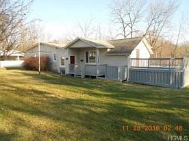 2nd image of 30 Woods Pl