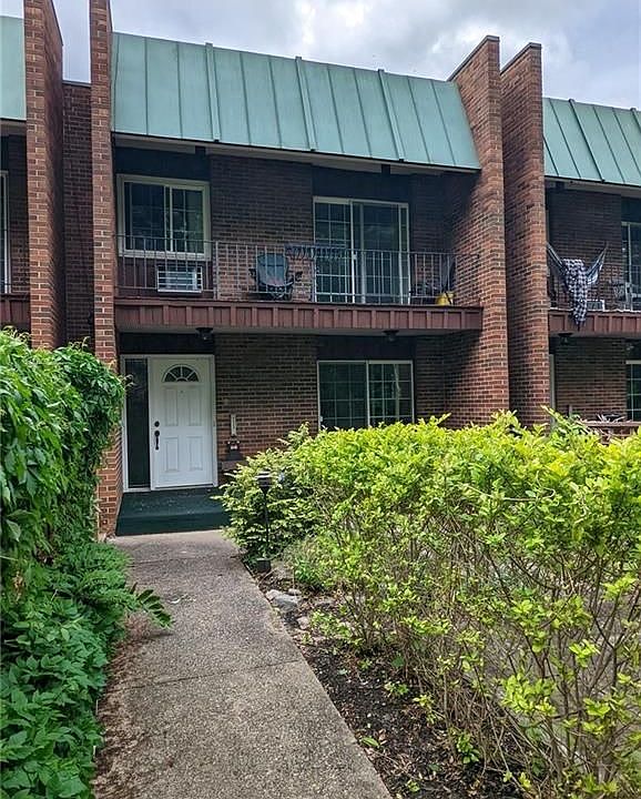 1st image of 1223 James St