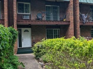 1223 James St, Syracuse, NY 13203