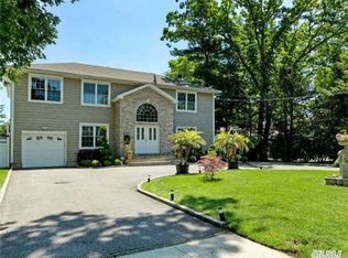 1115 Round Swamp Rd, Old Bethpage, NY 11804