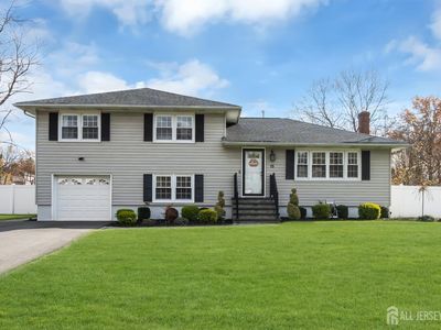 15 Maplehurst Ln, Piscataway, NJ, 08854