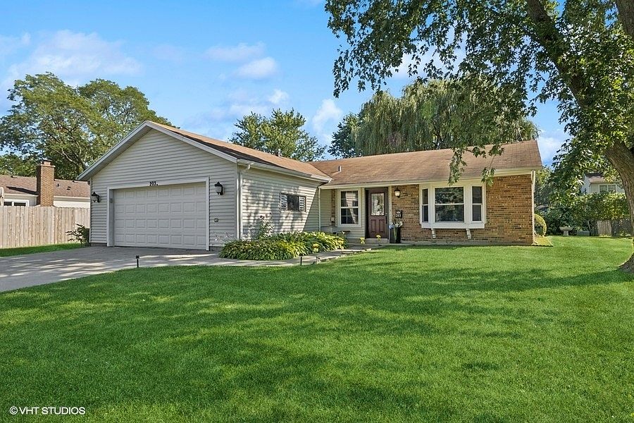 1st image of 203 E Timberlane Dr