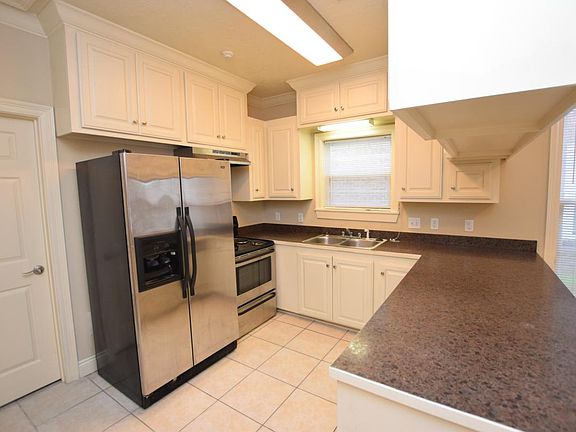 4th image of 233 Armistead Ln #B
