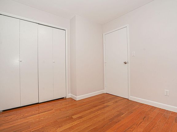 3rd image of 23-17 Regina Ave Floor 1