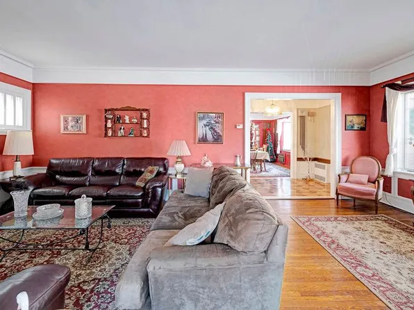 74 81st Street image 10 of 43