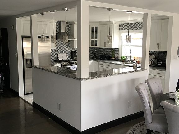 3rd image of 49 Cambridge Ave