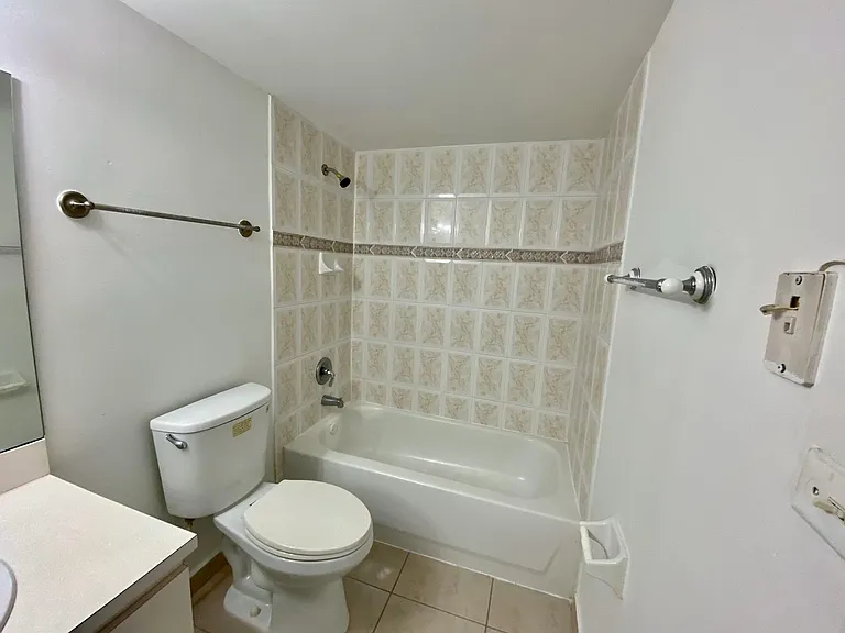 666 W 81st St #107-45F-1 — Photo 11