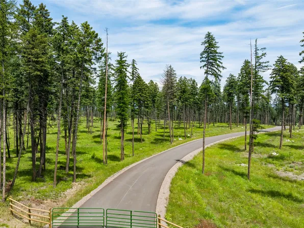 284 Layton Rd, Whitefish, MT 59937