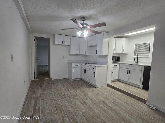 5th image of 1505 Cunningham Ave