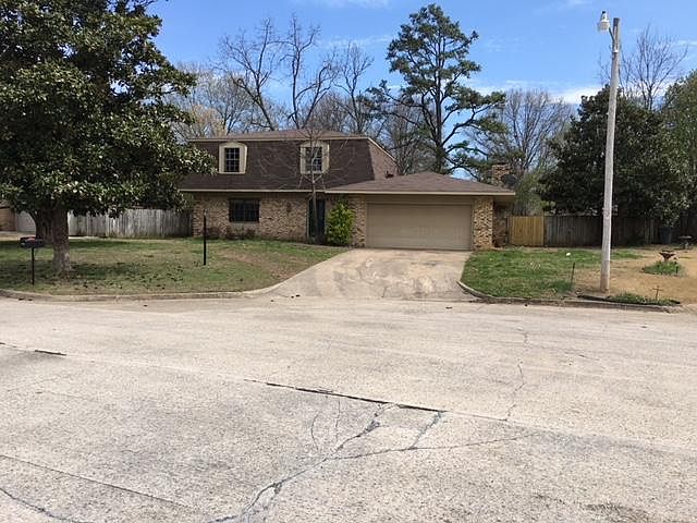 2nd image of 2806 W Simmons Ln