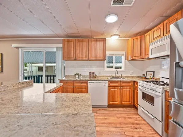 6041 Chad Dr, Newcastle, CA 95658