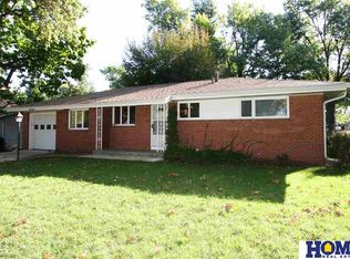 1930 E Manor Dr, Lincoln, NE 68506
