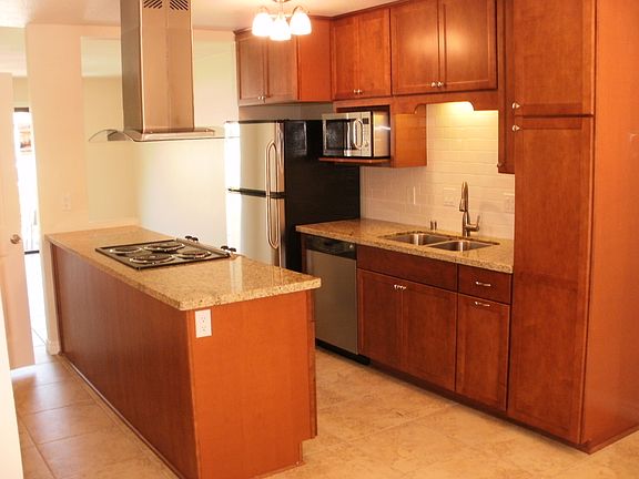 3rd image of 1225 Pacific Beach Dr Unit 1P