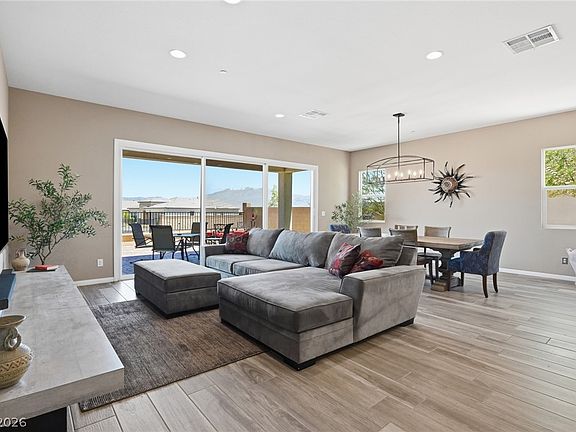 3rd image of 10202 Millholm Ave