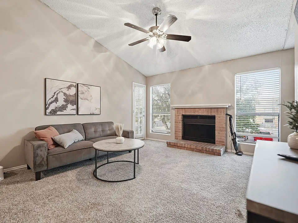 2102 West Loop Access Road Fl 2 #289-ID1612714P