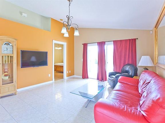2nd image of 242 Tuscany Pointe Ave