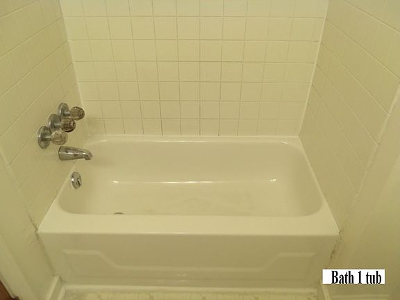 5th image of 2529 Montgomery St