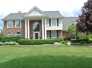 47602 Greenwich Dr, Novi, MI 48374