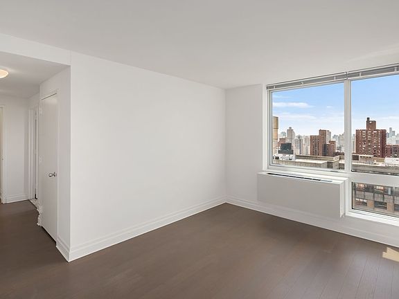 3rd image of 215 E 96th St APT 41C