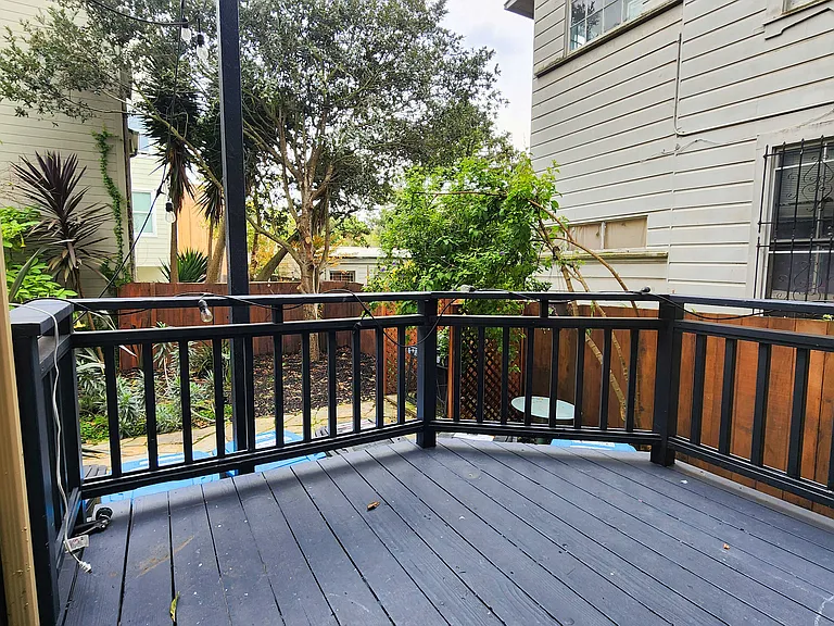 542 Lyon St — Photo 14