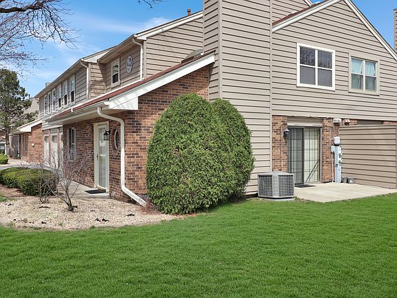 3rd image of 9236 Whitehall Ln #36B