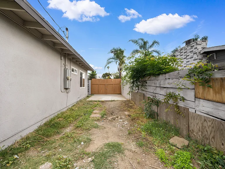 10148 Felipe Ave — Photo 40