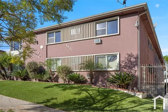 2 bed, 775 sqft, $2,195 — Photo 3