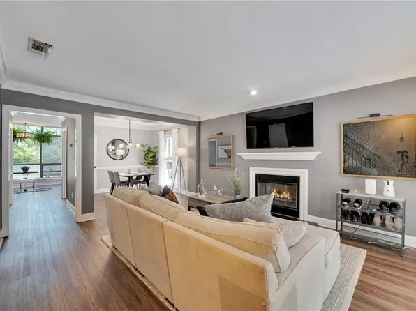 7500 Roswell Rd Unit 40, Sandy Springs, GA 30350