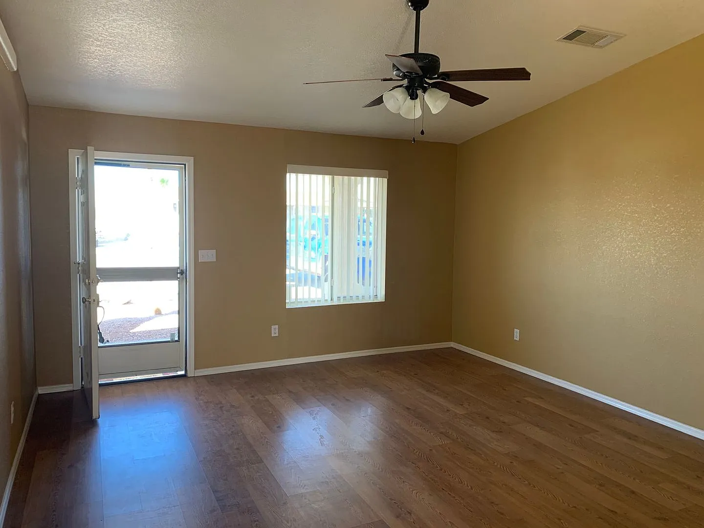 Unfurnished Full Time — Photo 4