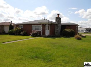 702 3rd St E, South Pt, OH 45680