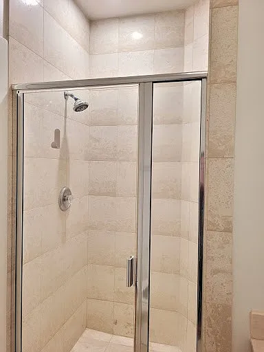 1216 N Lasalle St #2 — Photo 4