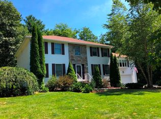 3 Winterberry Ln, North Reading, MA 01864